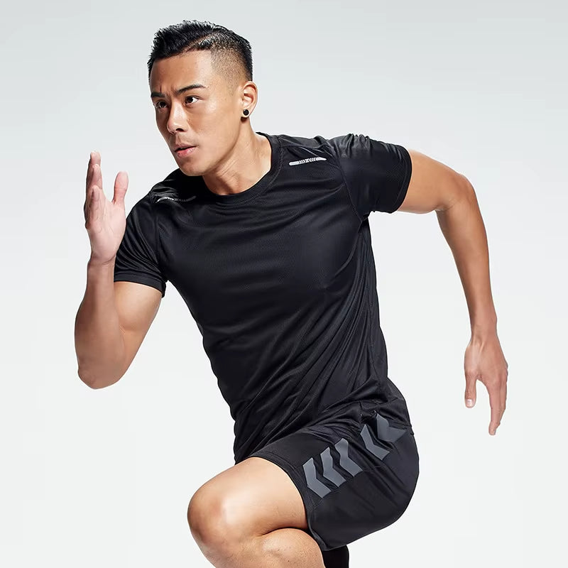 Sports Tshirt Mens Summer Thin Sweat Absorbing Half Sleeve Fast Drying Shirt Ice Silk Tshirt Short Sleeve Top Running Fitnessshi